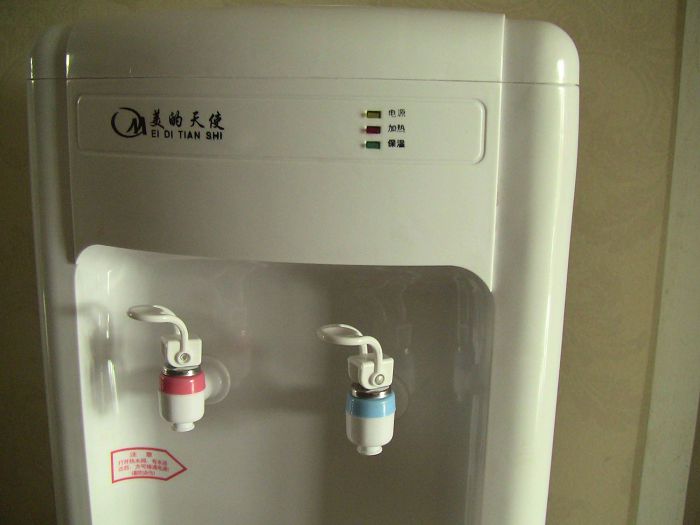 南充美的饮水机清洗要注意哪些问题