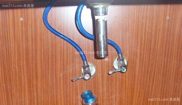 洗手盆下水管漏水怎么处理 洗手盆下水管漏水解决方法
