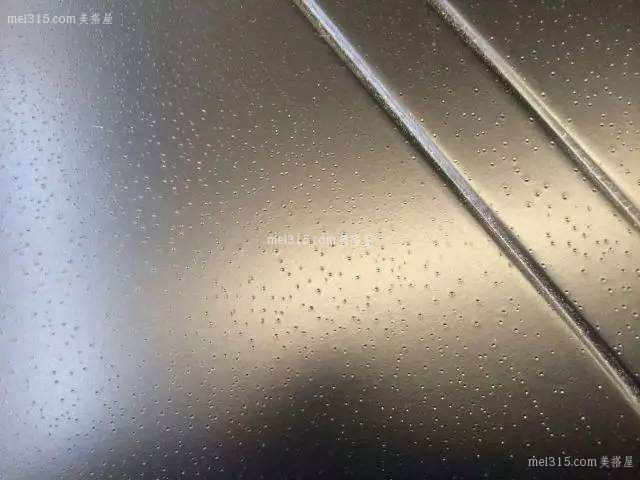 漆膜为什么会发白什么原因漆膜会发白